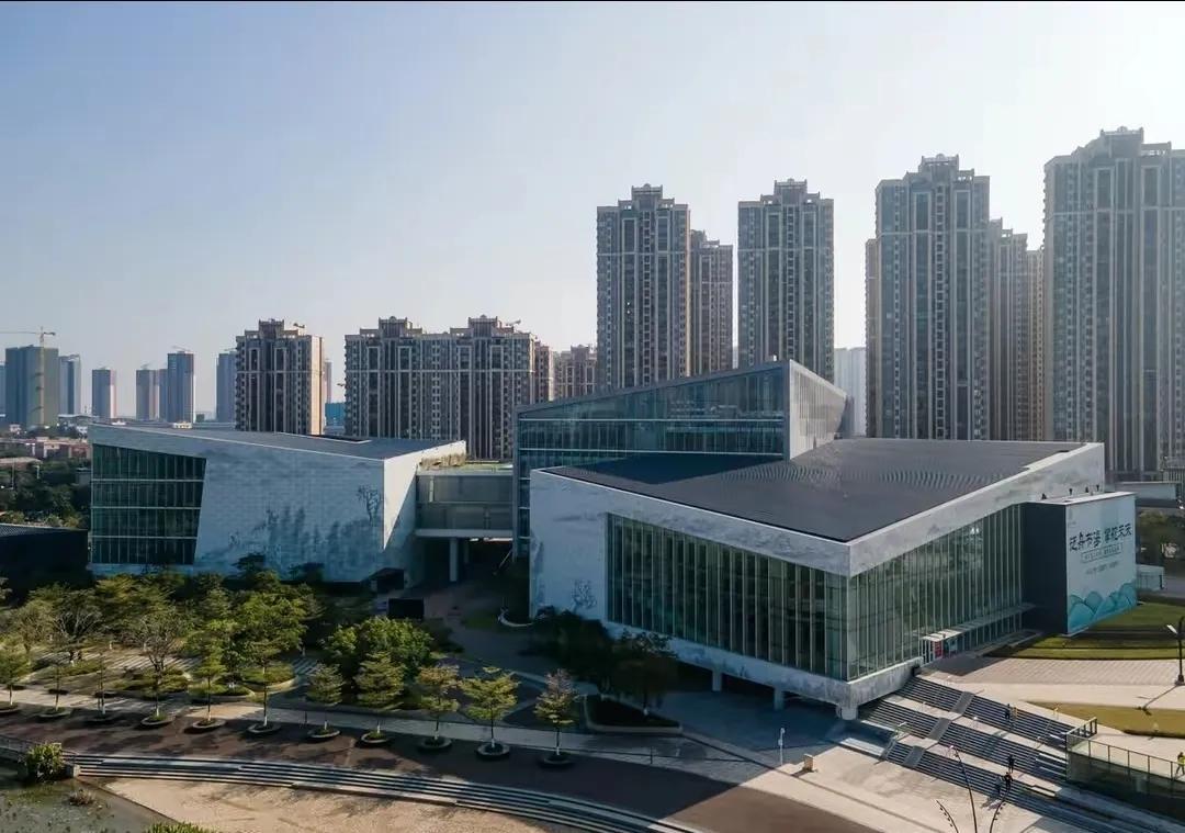 佛山房价最新动态，市场走势分析与个人观点总结