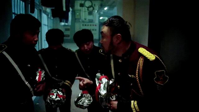 最新消防电影，燃烧激情，展现变化中的自信与成就感
